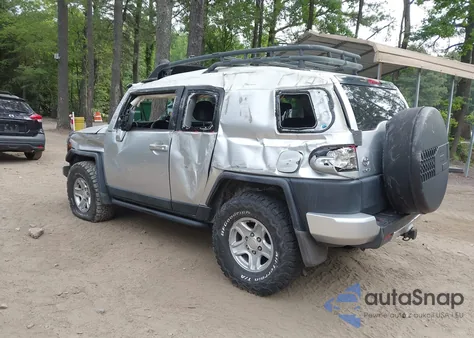 2008 Toyota Fj Cruiser из США, поврежденный, VIN JTEBU11F080105330
